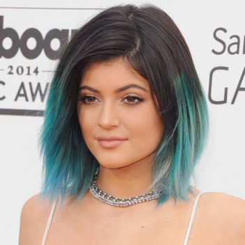 kylie-jenner-turqouise-hair-color-square-w352